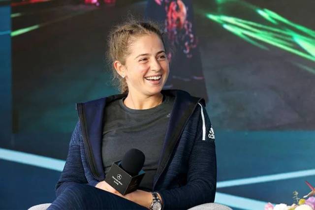 队合作和坚 队合作和坚